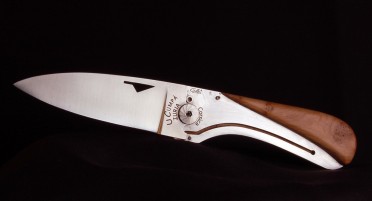 Corsican knife U Cumpà in Juniper wood