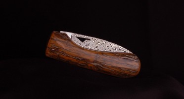 Handmade Corsican knife in Mammoth Ivory, Damascus blade