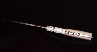 Le Sperone folding knife - Bone handle - Damascus blade and bolster