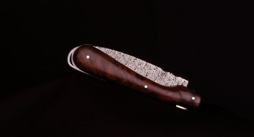 Le Sperone folding knife, full Walnut handle - Damascus blade