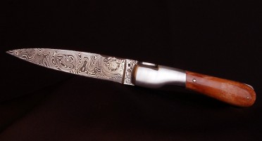 Folding knife Le Sperone in giraffe bone - Damascus blade