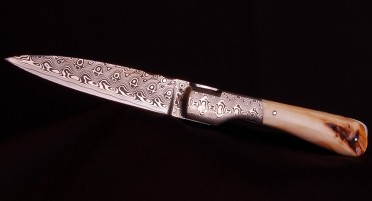 Couteau Corse Le Sperone en Ivoire de Phacochère - Lame et mitre Damas
