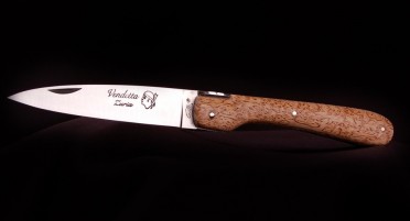 Vendetta Zuria Knife in Curly Birch - Full handle