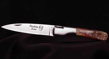 Handcrafted Corsican knife: La Vendetta Zuria Classic in Ram Horn