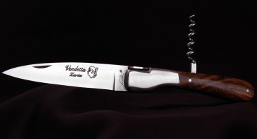 Couteau Vendetta Zuria avec tire-bouchon - manche en bois de Noyer