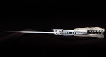 Couteau Vendetta Zuria avec tire-bouchon - manche en Bois de Cerf