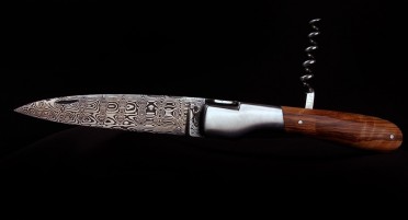 Vendetta Zuria knife with corkscrew - Damascus blade and olive handle