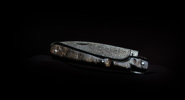 Vendetta Zuria knife in full Buffalo handle and Damascus blade