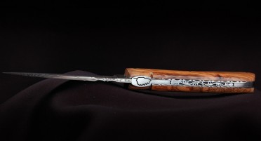 Vendetta Zuria Damascus olive wood knife - Full handle