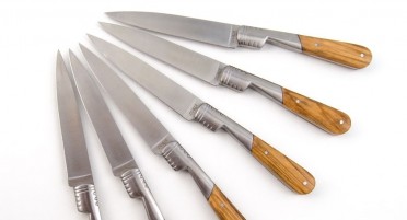 6 table knives with olive wood handles