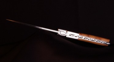 Le Sperone Corsican knife in Juniper wood