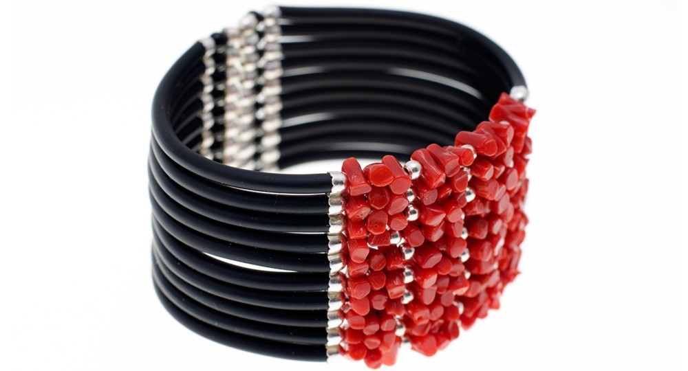 Cuff bracelet with 10 rows in Red Coral and Silver beads