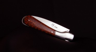 Corsican Le Sperone knife in snakewood