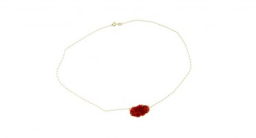Chain in yellow gold with flowers in Mediterranean red coral