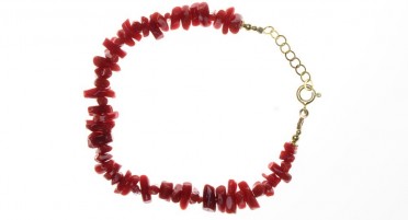 Bracelet in red coral and gold plated
