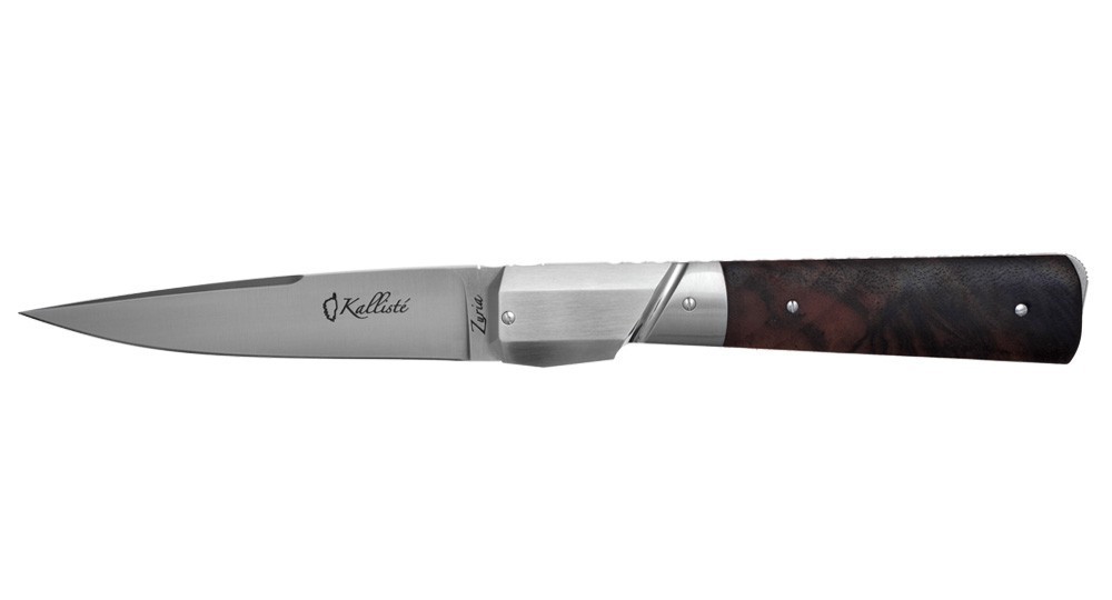 Le Kallisté knife with a walnut wood handle