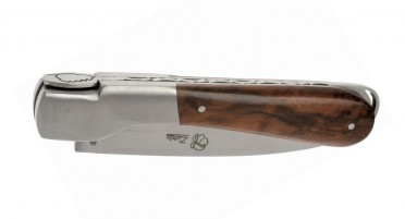 Couteau Corse artisanal avec manche en bois de Noyer