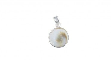 Silver pendant and round eye of Shiva
