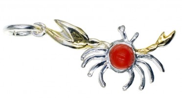 Crab pendant, in Silver with Coral cabochon