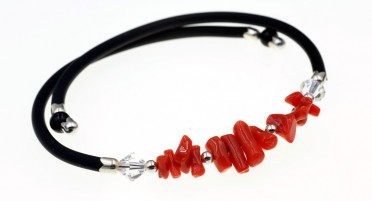 Adjustable bracelet in red Mediterranean coral, silver and rubber beads