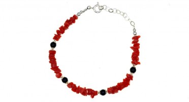 Bracelet en Corail rouge, perles d'Onyx et en Argent
