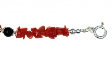 Bracelet in Red Coral, Onyx Beads and Silver