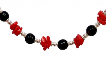 Necklace in shards of Mediterranean Coral, Onyx beads, rubber and Silver