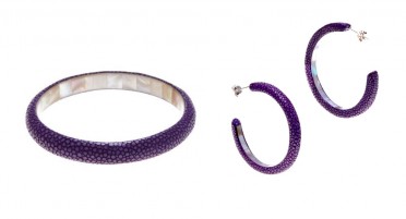 Parure de bijoux en Galuchat Violet et nacre - bracelet et créoles