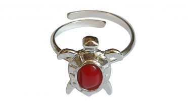 Silver adjustable ring with a turtle and red coral