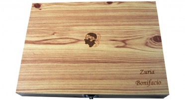 Coffret de 6 couteaux de table Vendetta, manche en Olivier et lame dentelée