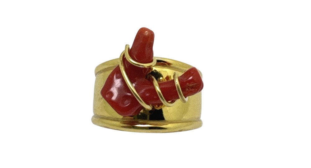 Bague réglable en Plaqué Or avec branche de Corail rouge